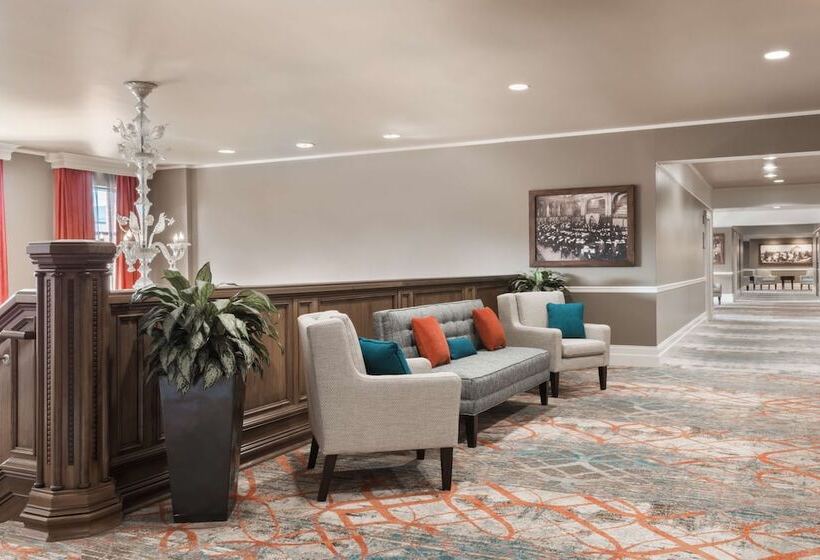 هتل President Abraham Lincoln Springfield   Doubletree By Hilton