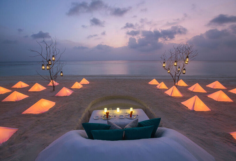 هتل Dusit Thani Maldives