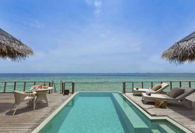 هتل Dusit Thani Maldives