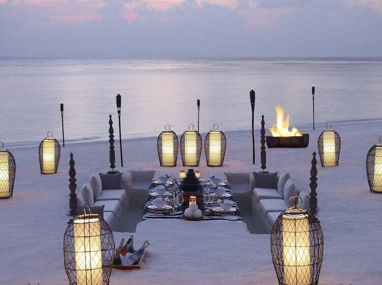 هتل Dusit Thani Maldives