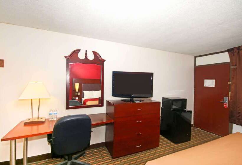 ホテル Econo Lodge Inn And Suites   Pilot Mountain