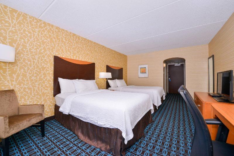 هتل Fairfield Inn Rochester Airport