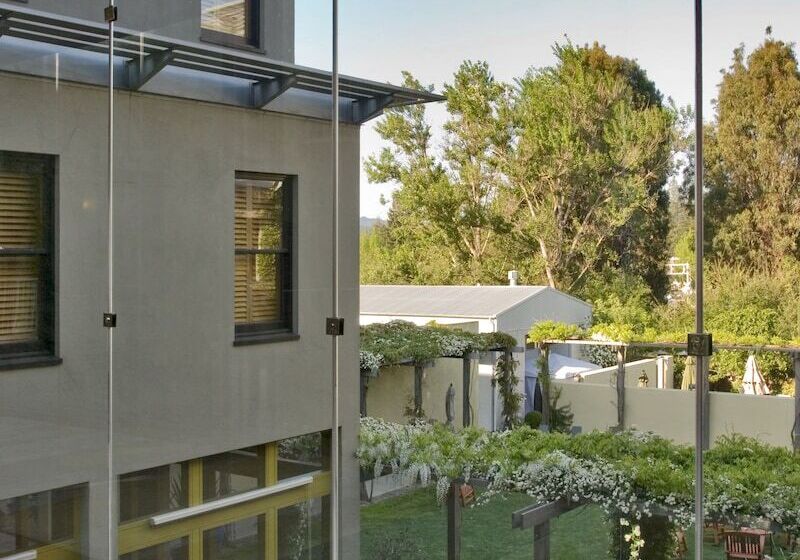 هتل Healdsburg