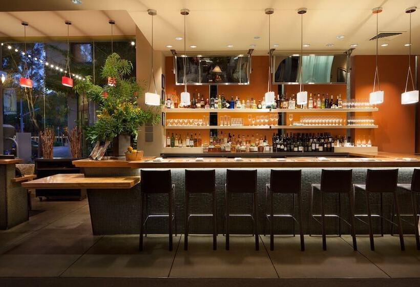 هتل Healdsburg