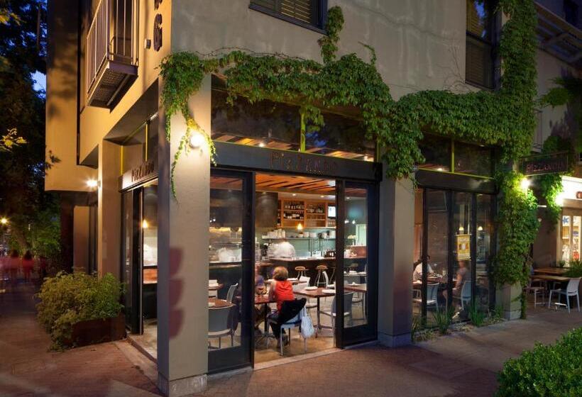 هتل Healdsburg