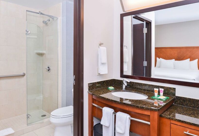 هتل Hyatt Place Chesapeake