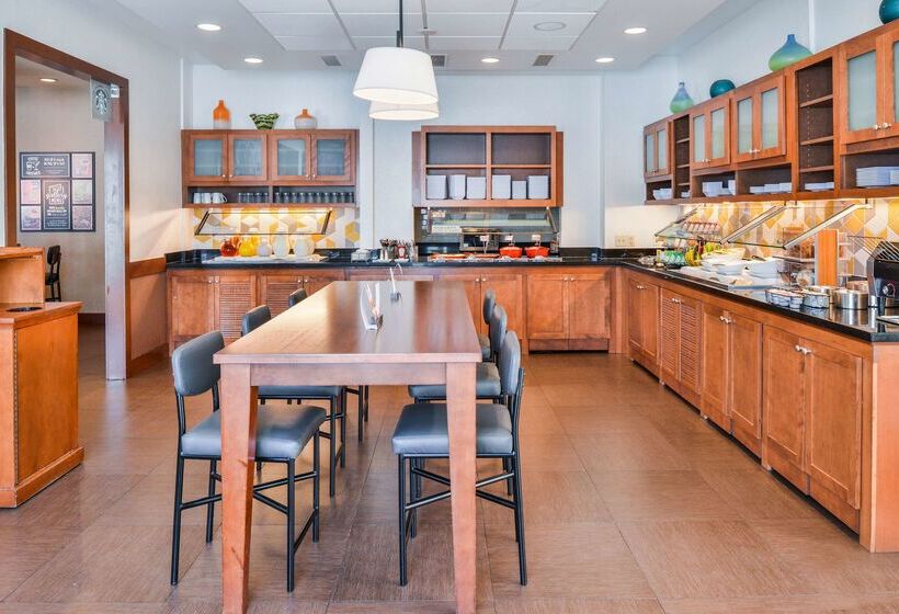 هتل Hyatt Place Chesapeake