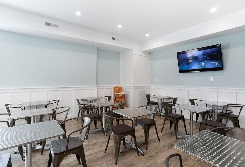 酒店 John Yancey Oceanfront Inn