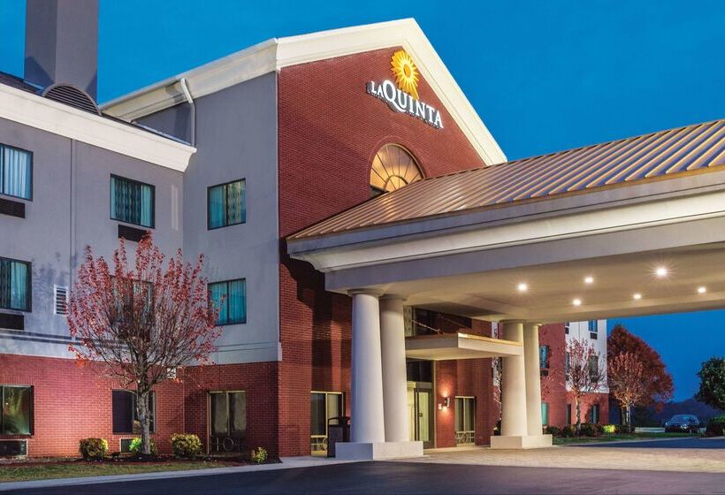 Hotelli La Quinta Inn & Suites By Wyndham Loudon