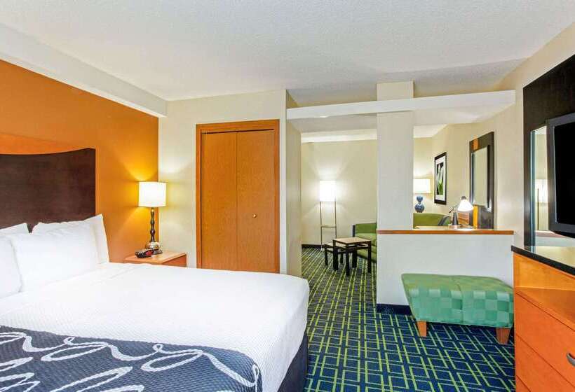 هتل La Quinta Inn & Suites By Wyndham Manassas Battlefield