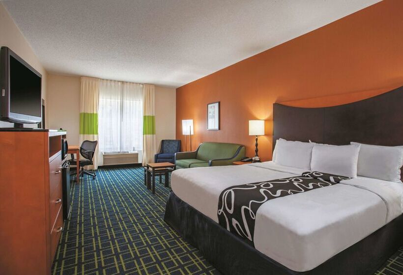 هتل La Quinta Inn & Suites By Wyndham Manassas Battlefield