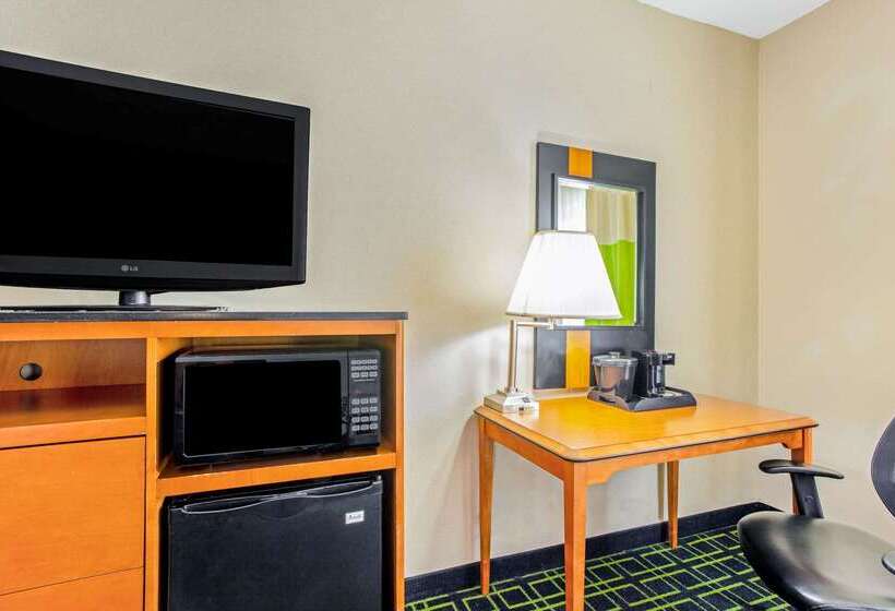 هتل La Quinta Inn & Suites By Wyndham Manassas Battlefield