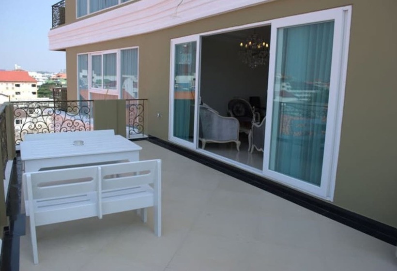 ホテル Lk Royal Wing