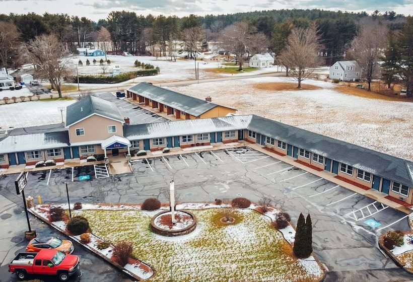 هتل Quiet Corner Inn
