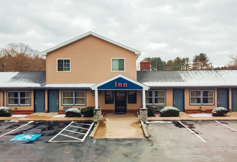 هتل Quiet Corner Inn