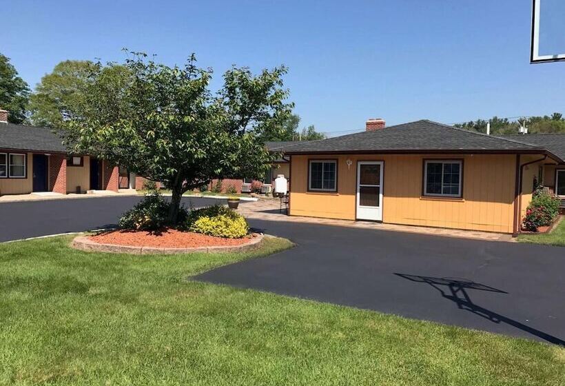 هتل Quiet Corner Inn