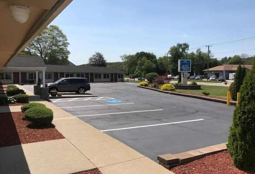 هتل Quiet Corner Inn