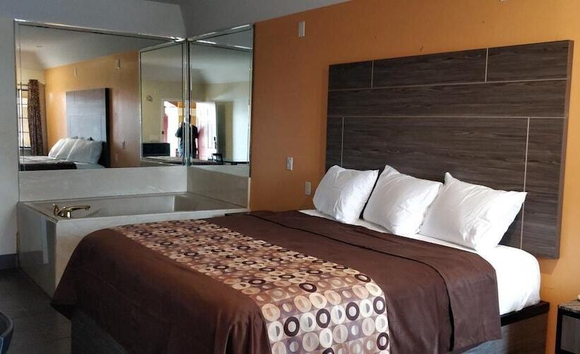 בית מלון כפרי Regency Inn And Suites Galena Park