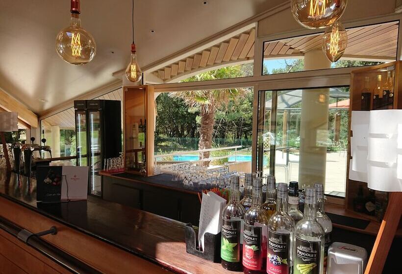 호텔 Résidence Valdys Thalasso & Spa   Les Pins