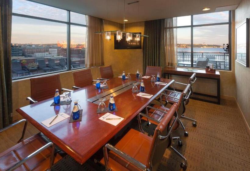 Silver Cloud Hotel   Seattle Stadium
