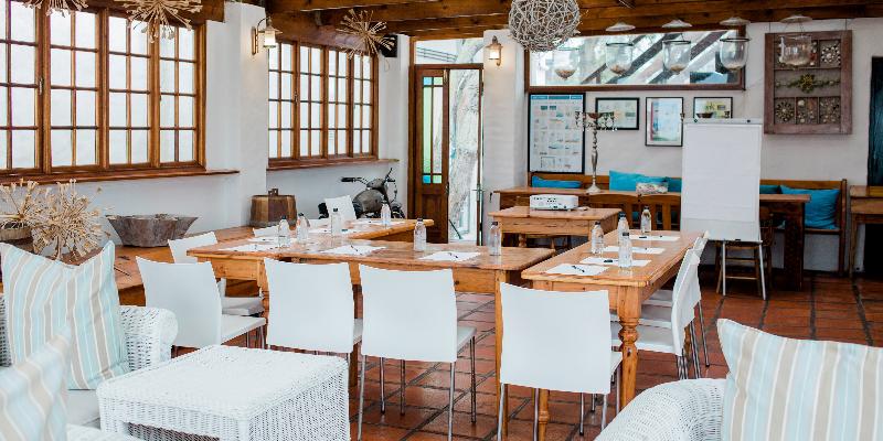 هتل The Farmhouse
