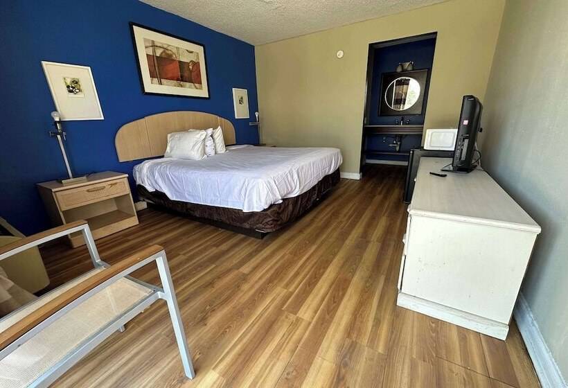 هتل Travelodge By Wyndham Lumberton