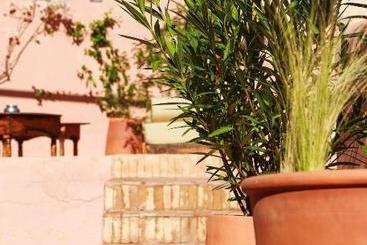 Riad Laila