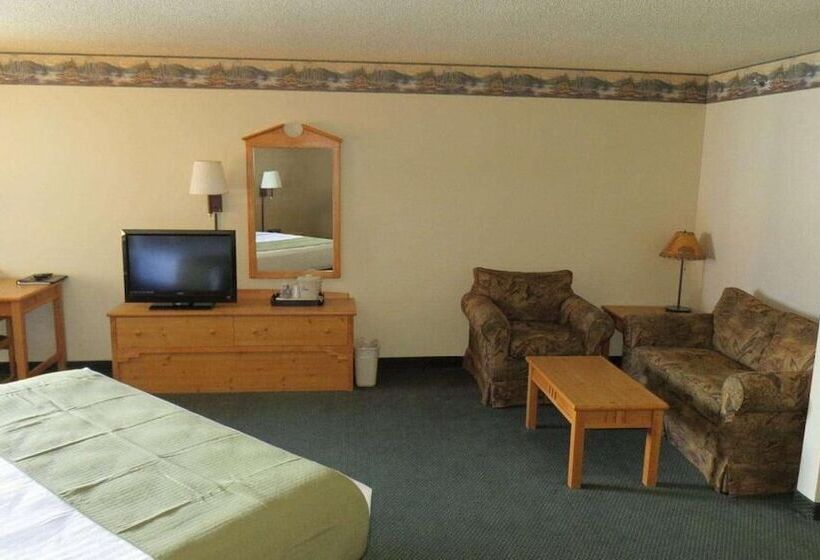 Cobblestone Hotels & Suites – Ladysmith