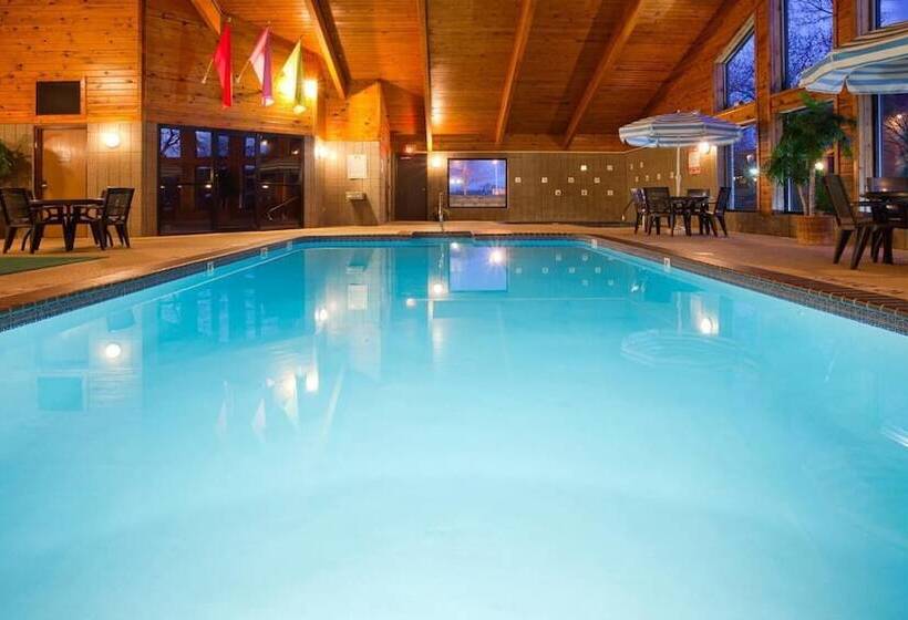 هتل Quality Inn