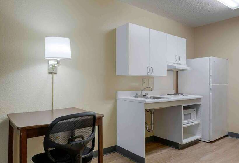 Extended Stay America Suites  New Orleans  Airport