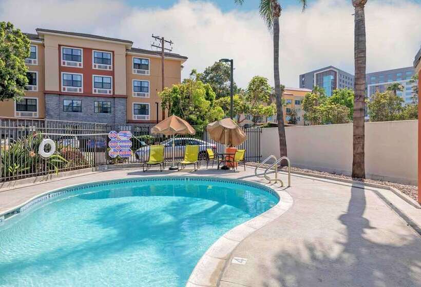 Extended Stay America Suites  Orange County  Anaheim Convention Center