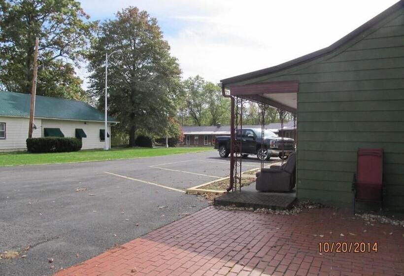 Potomac River Motel