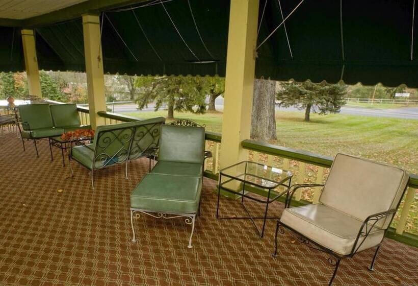Potomac River Motel