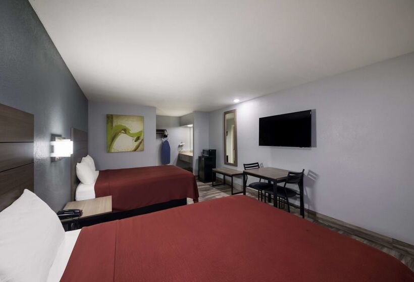 هتل Americas Best Value Inn Buda