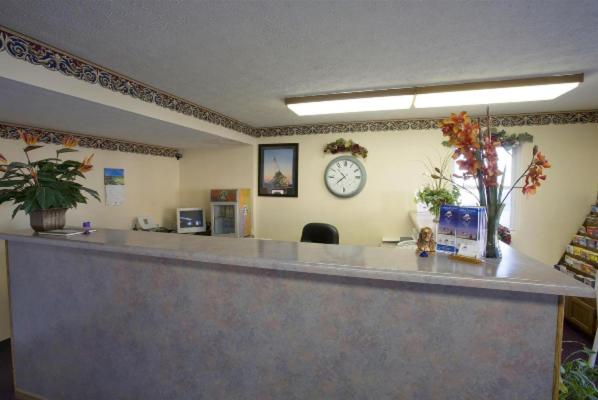 בית מלון כפרי Americas Best Value Inn Litchfield