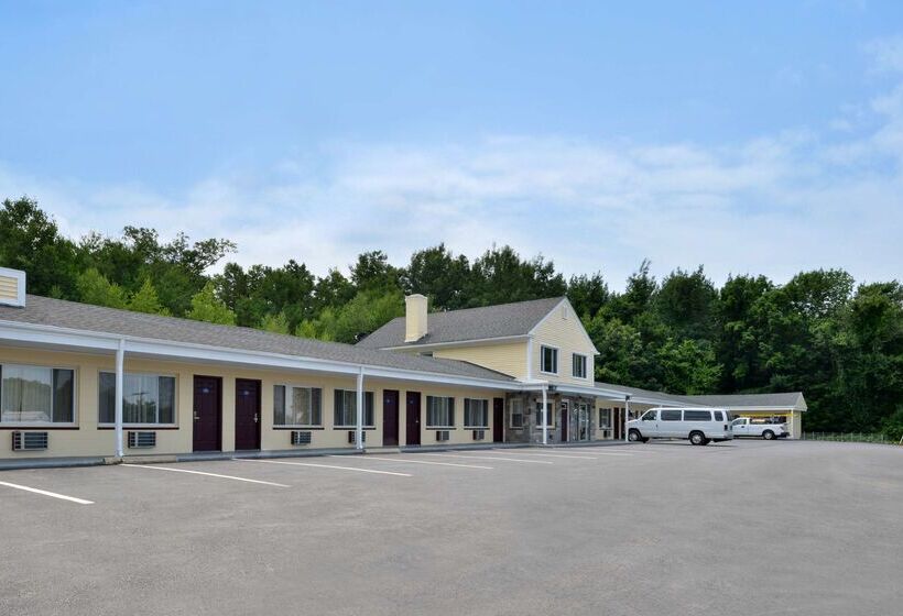 בית מלון כפרי Americas Best Value Inn Providence North Scituate