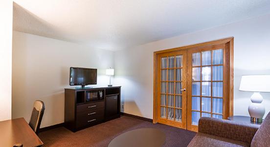 هتل Americinn By Wyndham Hampton