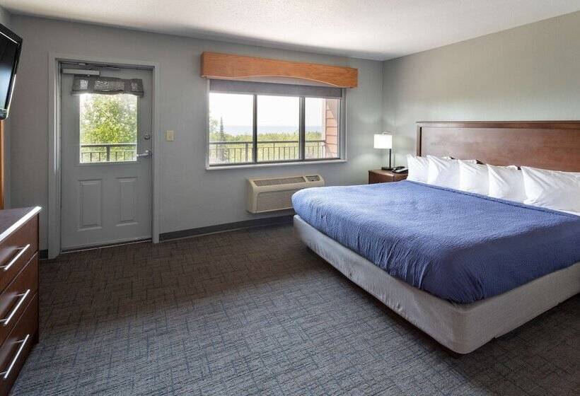 هتل Black Beach Inn By Grandstay