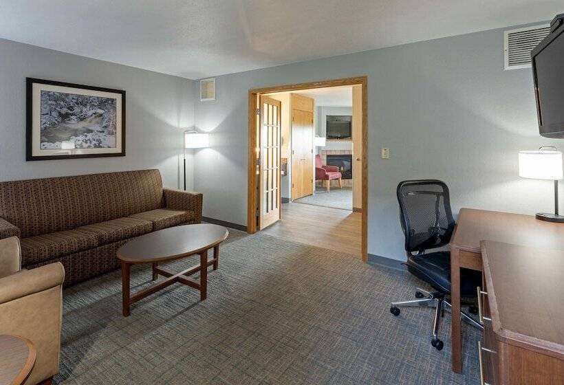 هتل Black Beach Inn By Grandstay