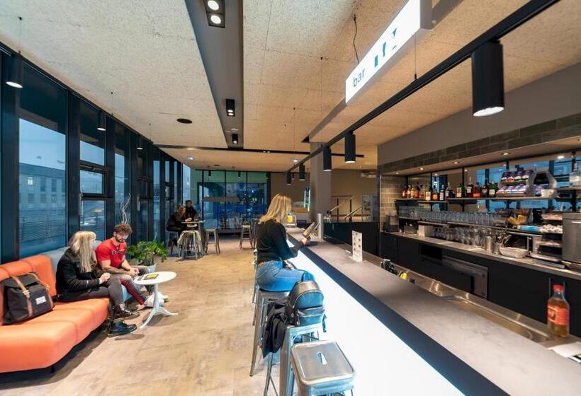 هتل a&o Graz Hauptbahnhof