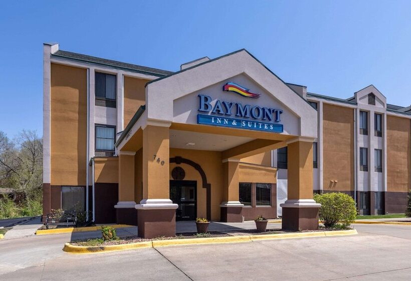 Hotel Baymont By Wyndham Lawrence