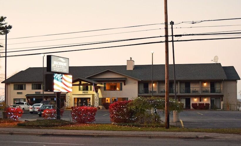 Hotel Beachfront  Houghton Lake