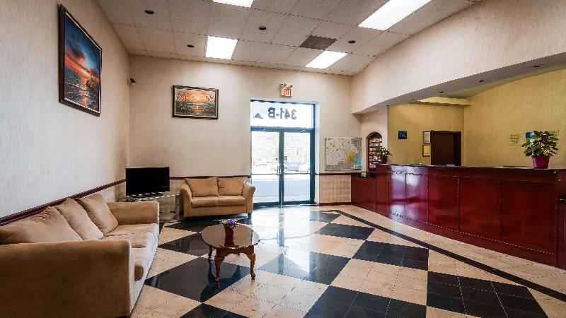 هتل Best Western Plus The Four Corners Inn