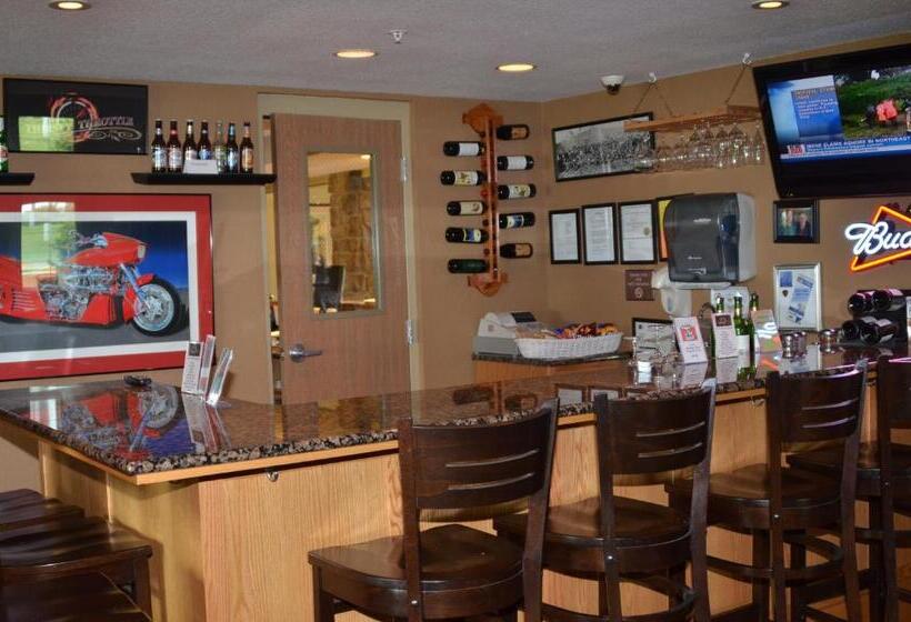 Boarders Inn And Suites By Cobblestone Hotels   Fayette