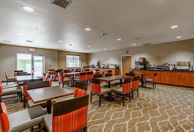 ホテル Cobblestone Suites  Ripon