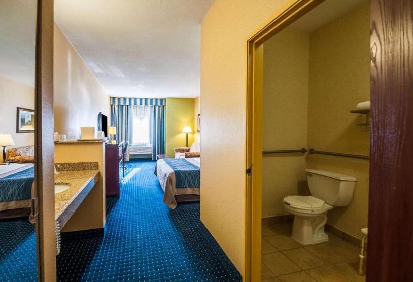 هتل Comfort Inn & Suites