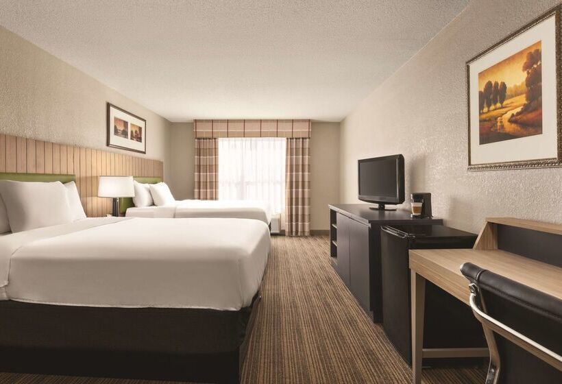 هتل Country Inn & Suites By Radisson, Georgetown, Ky