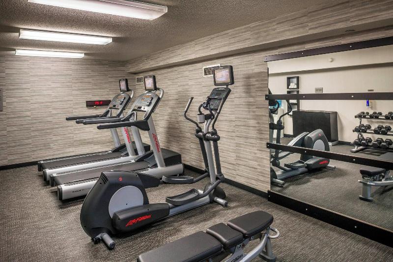 هتل Courtyard By Marriott Norfolk Downtown