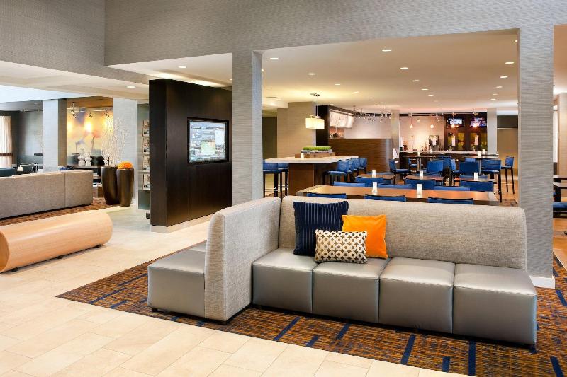 فندق Courtyard By Marriott Oakland Airport