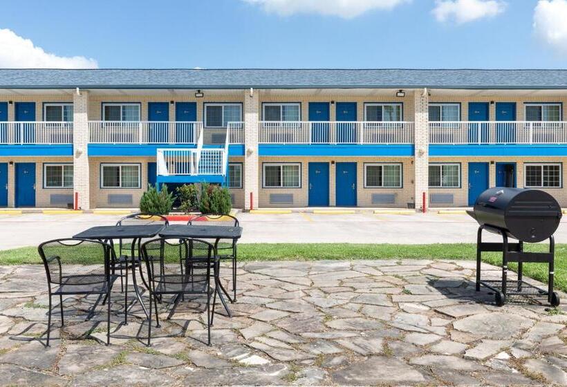 בית מלון כפרי Days Inn By Wyndham Baytown Tx